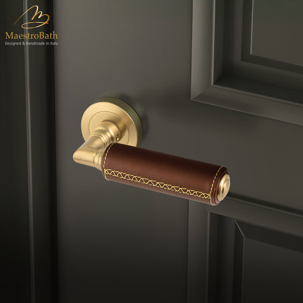 KIK Leather Door Handle | Natural/Brushed Brass